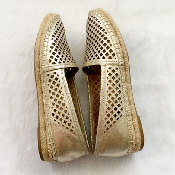 Like New Gold Frye Lee A Line Perf Shoes, size 7 - Picture 8 of 12